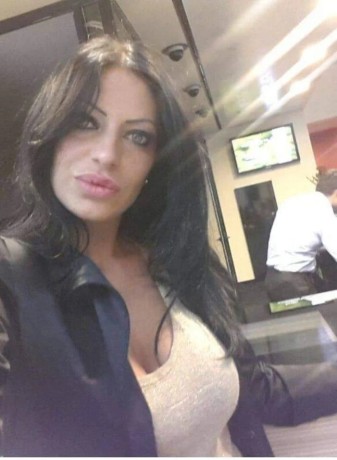 masseuse-milanais-a-paris-big-0