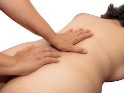 massage-detente-et-naturiste-a-paris