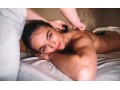 massage-relaxant-a-lhuile-pour-les-femmes-et-les-hommes-small-0